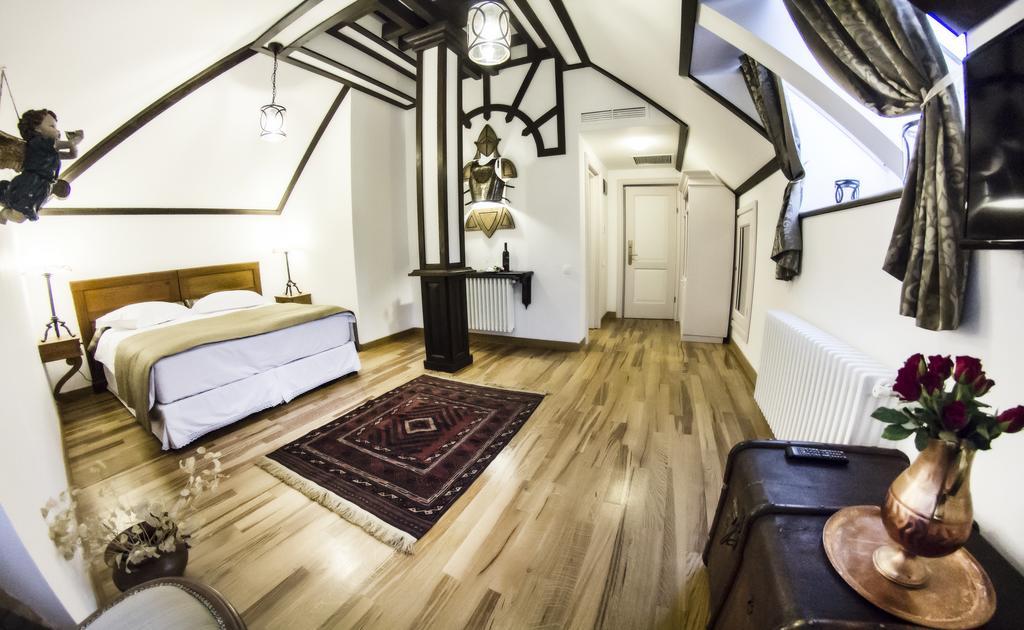 Casa Din Bran - Inn Center Eksteriør billede