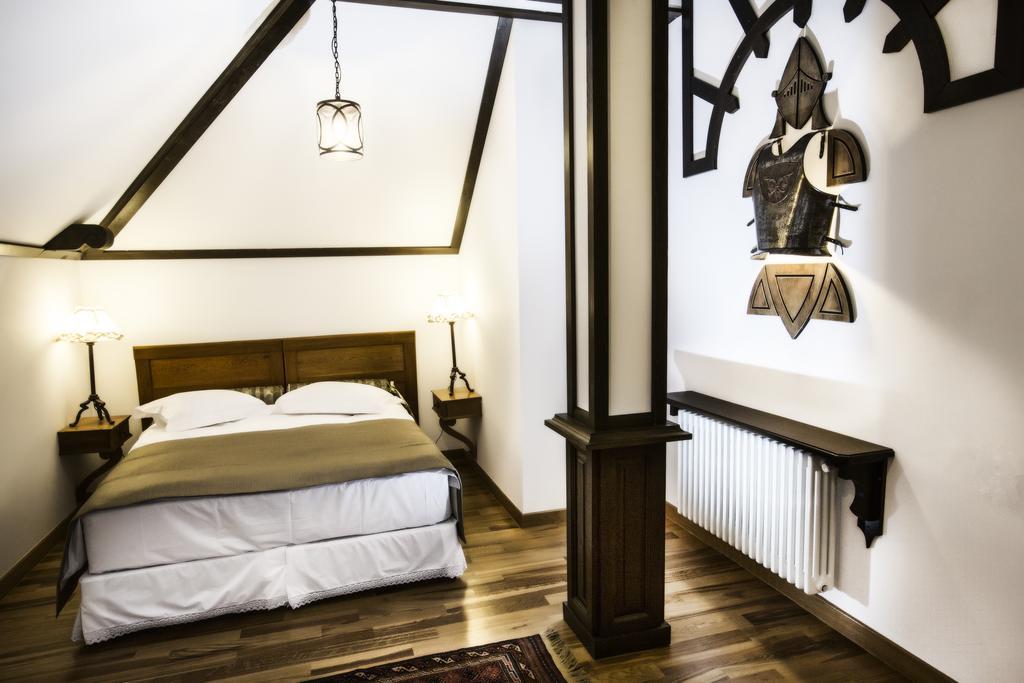 Casa Din Bran - Inn Center Eksteriør billede